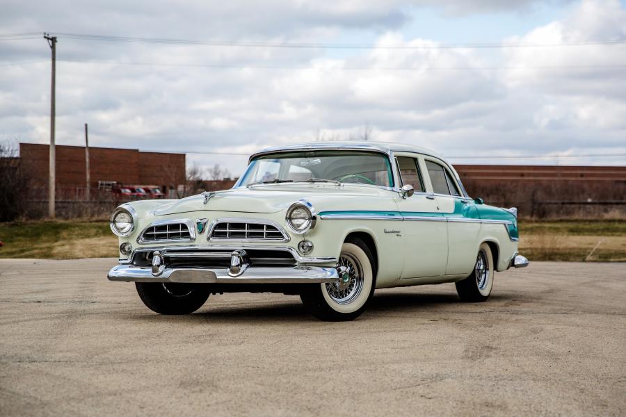  Chrysler Windsor Deluxe Sedan (C67) 1955 года  (фото 1 из 25)